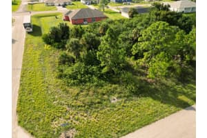 936-938 Countess Ave Lehigh Acres, FL 33974 - MLS#A11904750