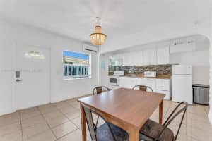 1639 Hayes St 2 Hollywood, FL 33020 - MLS#A11904761
