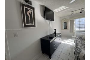 6253 Bay Club Dr 1 Fort Lauderdale, FL 33308 - MLS#A11904795