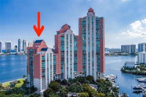 3370 Hidden Bay Dr 303, Aventura
