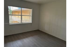 18101 Nw 68th Ave B205 Hialeah, FL 33015 - MLS#A11904812