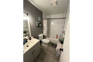 8185 Sw 24th St Davie, FL 33324 - MLS#A11904815