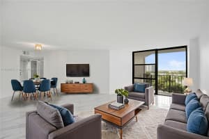 1000 Parkview Dr 811 Hallandale Beach, FL 33009 - MLS#A11904867