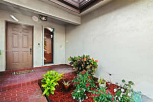 6654 Nw 173rd Ln Hialeah, FL 33015 - MLS#A11904884