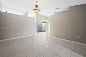 6654 Nw 173rd Ln Hialeah, FL 33015 - MLS#A11904884