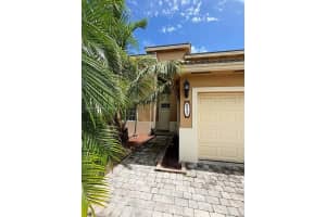 9032 Sw 208th Ter 9032 Cutler Bay, FL 33189 - MLS#A11904885