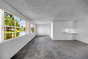 8713 Sw 5th St 206 Pembroke Pines, FL 33025 - MLS#A11904951