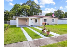 14761 Pierce St Miami, FL 33176 - MLS#A11904968