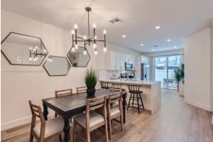 117 SW 170th Ave #117, Pembroke Pines, FL 33027, - MLS#A11904971