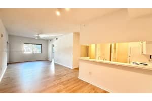 2808 Amalei Dr 203, Palm Beach Gardens