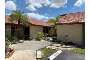 4855 Sw 152nd Ct F-44, Miami