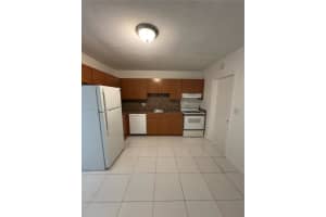 2401 Sw 17th Ave 2401 Fort Lauderdale, FL 33315 - MLS#A11905091