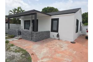 879 E 28th St 879 Hialeah, FL 33013 - MLS#A11905120