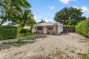 402 Nw 102nd St, Miami