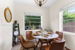 402 Nw 102nd St Miami, FL 33150 - MLS#A11905129