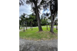 11811 Nw 5th Ct 11811 Plantation, FL 33325 - MLS#A11905134