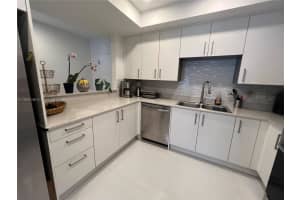 10950 Nw 82nd St 420 Doral, FL 33178 - MLS#A11905149