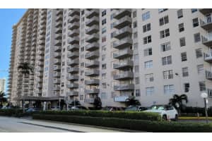 250 174th St 317 Sunny Isles Beach, FL 33160 - MLS#A11905182