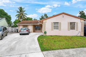 5930 W Lincoln Cir W Lake Worth, FL 33463 - MLS#A11905211