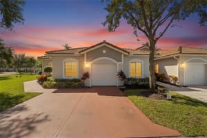 4250 Sw 10th Pl, Deerfield Beach