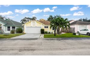 1008 W Jasmine Ln, North Lauderdale, FL 33068, - MLS#A11905256
