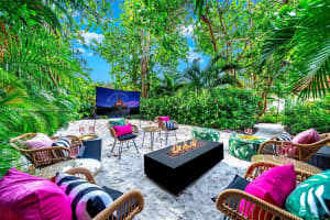 11 Sylvan Ln Fort Lauderdale, FL 33316 - MLS#A11905281