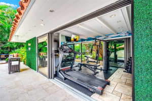 11 Sylvan Ln Fort Lauderdale, FL 33316 - MLS#A11905281