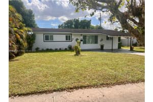 714 W 56th St Hialeah, FL 33012 - MLS#A11905319