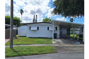 21760 Nw 3rd St, Pembroke Pines