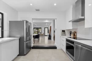 829 Sw 4th Ct Fort Lauderdale, FL 33312 - MLS#A11905352