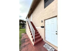 1185 Sw 16th Ave 2 Fort Lauderdale, FL 33312 - MLS#A11905380