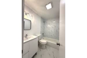 1185 Sw 16th Ave 2 Fort Lauderdale, FL 33312 - MLS#A11905380