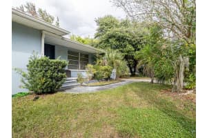 8201 Yardley Ave N St Petersburg, FL 33710 - MLS#A11905411