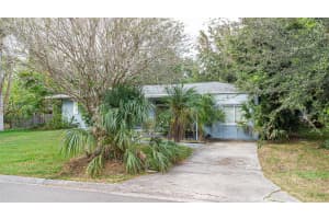 8201 Yardley Ave N St Petersburg, FL 33710 - MLS#A11905411