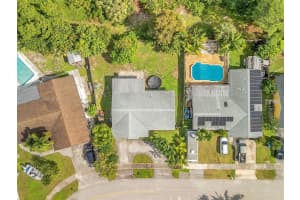 1027 Sw 49th Ter Margate, FL 33068 - MLS#A11905417