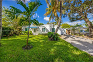 2306 N 28th Ave Hollywood, FL 33020 - MLS#A11905420