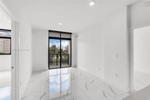 1 Curtiss Pkwy 314 Miami Springs, FL 33166 - MLS#A11905565