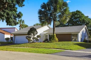 3580 Nw 73rd Ave Lauderhill, FL 33319 - MLS#A11905588