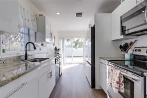 370 Se 2nd Ave G1 Deerfield Beach, FL 33441 - MLS#A11905656