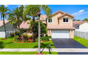 1171 Laguna Springs Dr, Weston