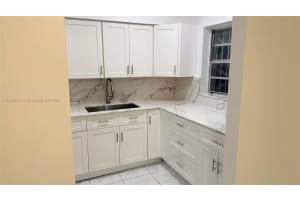 7712 Byron Ave 2 Miami Beach, FL 33141 - MLS#A11905694