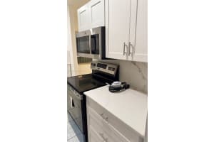 7712 Byron Ave 2 Miami Beach, FL 33141 - MLS#A11905694