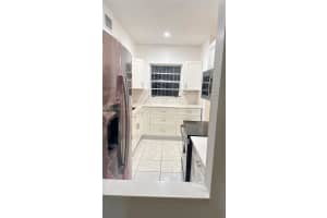 7712 Byron Ave 2 Miami Beach, FL 33141 - MLS#A11905694