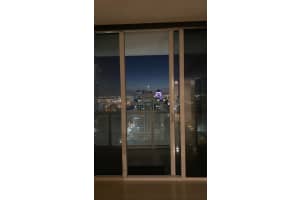 50 Biscayne Blvd 2507, Miami