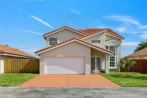 8501 Nw 191st St 8501 Hialeah, FL 33015 - MLS#A11905730