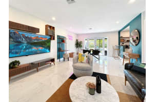 1424 Ne 118th St Miami, FL 33161 - MLS#A11905768