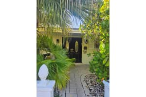 4521 Ne 15th Ter, Oakland Park