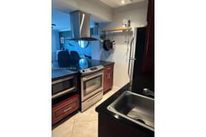 801 Ne 18th Ct 108 Fort Lauderdale, FL 33305 - MLS#A11905776