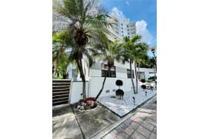 1470 Lincoln Ter 2 Miami Beach, FL 33139 - MLS#A11905835