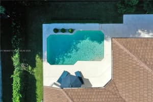 2557 Ne Montclaire Cir Weston, FL 33327 - MLS#A11905837